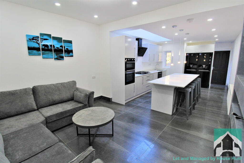 6 bed Mid Terraced House for rent in Birmingham. From House Hunt - Birmingham