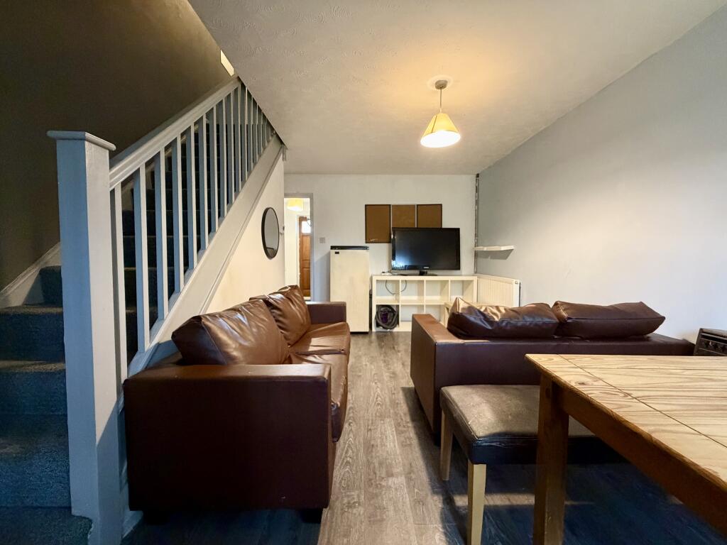 2 bed Semi Detached for rent in Birmingham. From House Hunt - Birmingham 2 bed Semi Detached for rent in Birmingham. From House Hunt - Birmingham