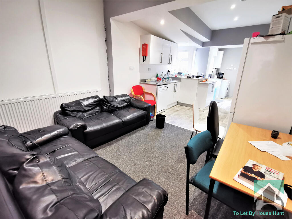 6 bed Mid Terraced House for rent in Birmingham. From House Hunt - Birmingham 6 bed Mid Terraced House for rent in Birmingham. From House Hunt - Birmingham