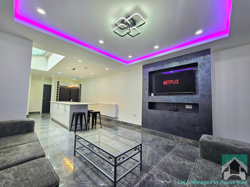 7 bed Mid Terraced House for rent in Birmingham. From House Hunt - Birmingham 7 bed Mid Terraced House for rent in Birmingham. From House Hunt - Birmingham