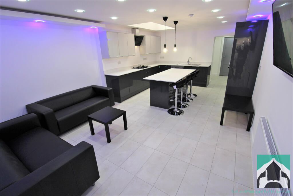 6 bed Mid Terraced House for rent in Birmingham. From House Hunt - Birmingham 6 bed Mid Terraced House for rent in Birmingham. From House Hunt - Birmingham