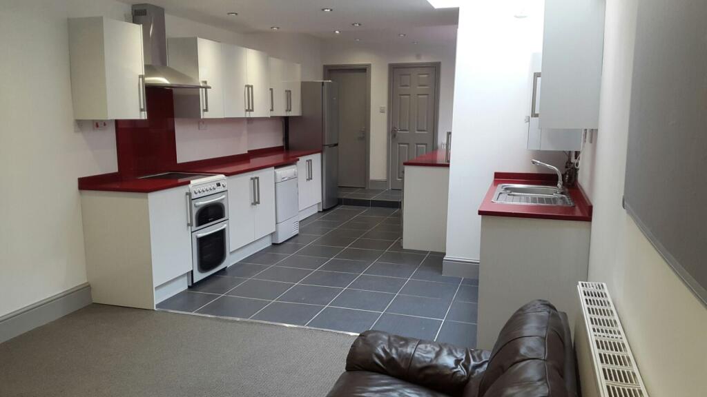 6 bed Mid Terraced House for rent in Birmingham. From House Hunt - Birmingham