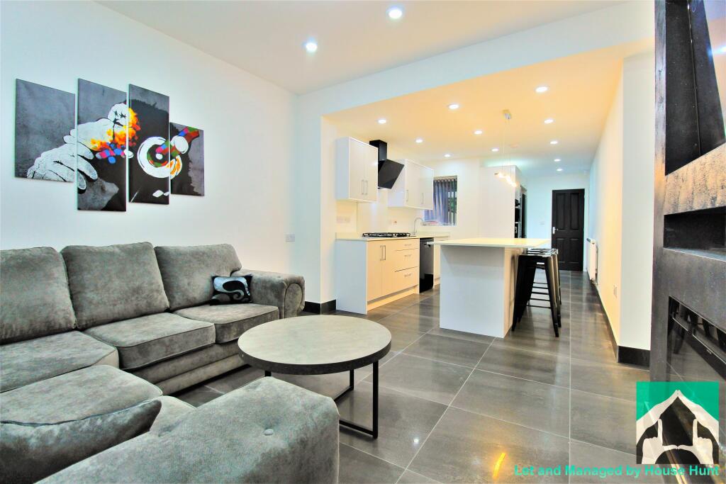 5 bed Detached for rent in Birmingham. From House Hunt - Birmingham
