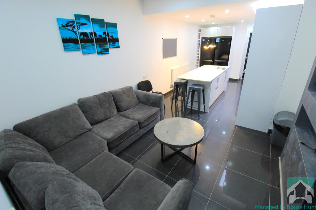 6 bed Detached for rent in Birmingham. From House Hunt - Birmingham