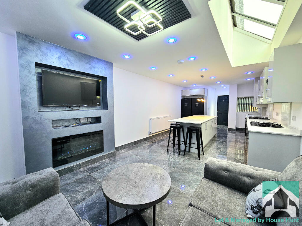 7 bed Detached for rent in Birmingham. From House Hunt - Birmingham 7 bed Detached for rent in Birmingham. From House Hunt - Birmingham