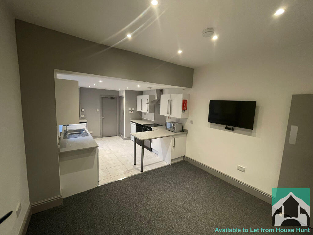 6 bed Mid Terraced House for rent in Birmingham. From House Hunt - Birmingham