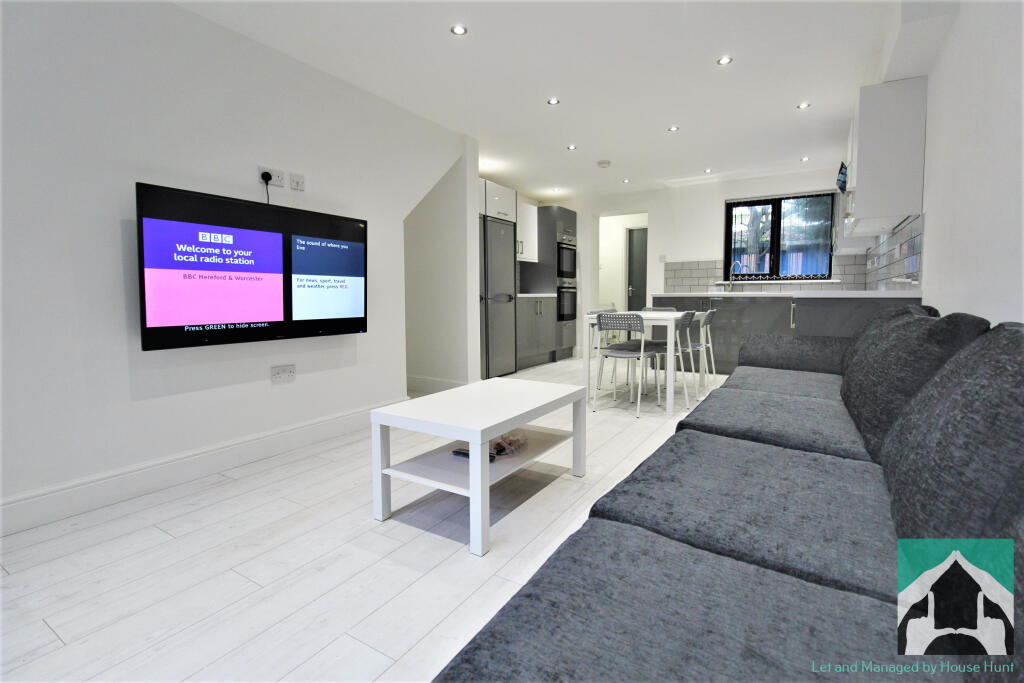 6 bed Mid Terraced House for rent in Birmingham. From House Hunt - Birmingham