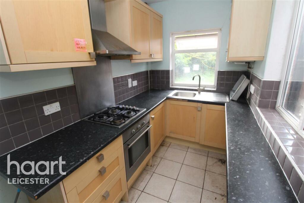 4 bed Semi Detached for rent in Stoughton. From haart - Leicester