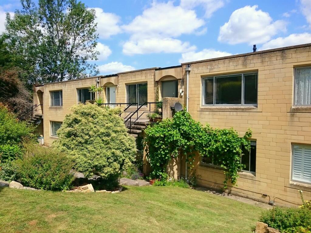 2 bed Apartment for rent in Bath. From Andrews Letting and Management - Bath Central