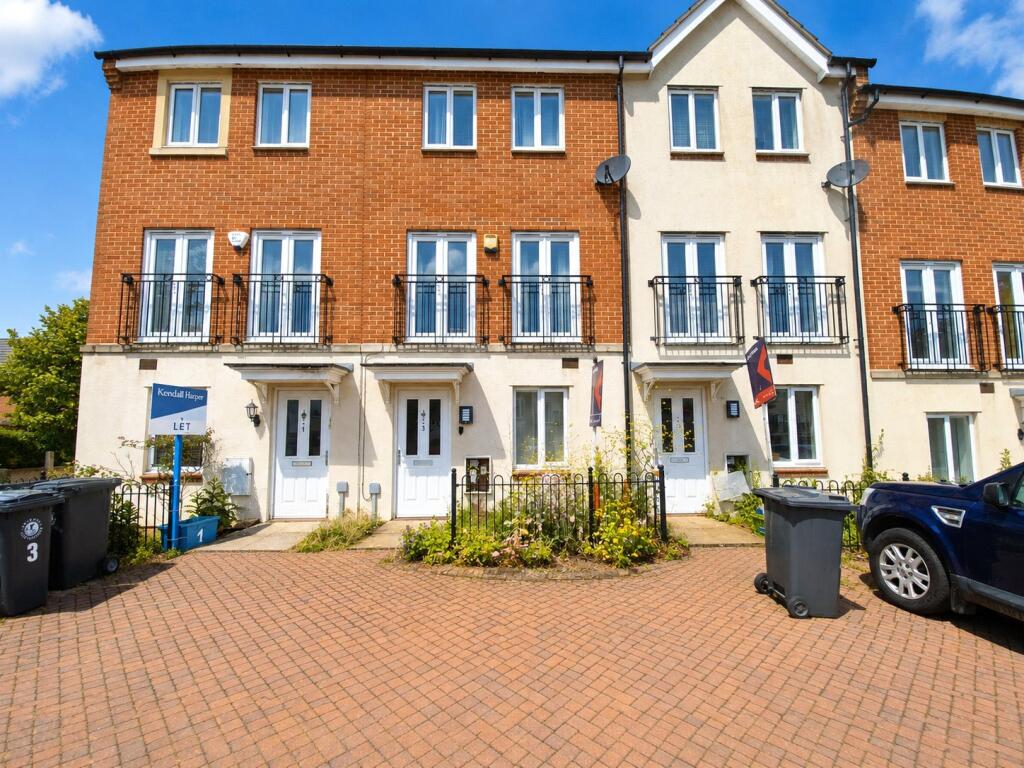 4 bed Mid Terraced House for rent in Filton. From Andrews Letting and Management - Bishopston