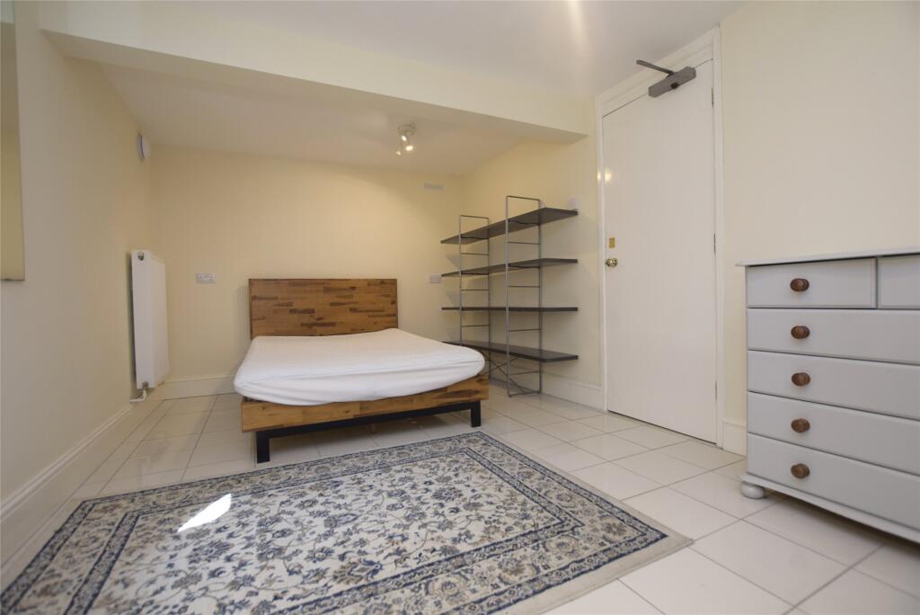 1 bed Detached for rent in Prestbury. From Andrews Letting and Management - Cheltenham