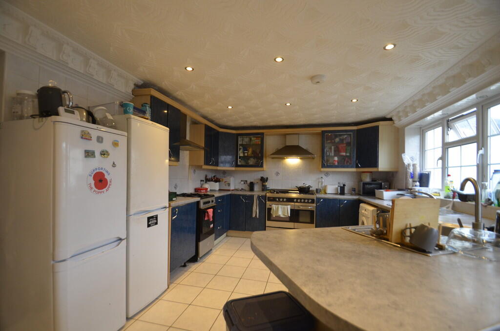 1 bed House Share for rent in Staines-upon-Thames. From S J Smith Estate Agents - Ashford