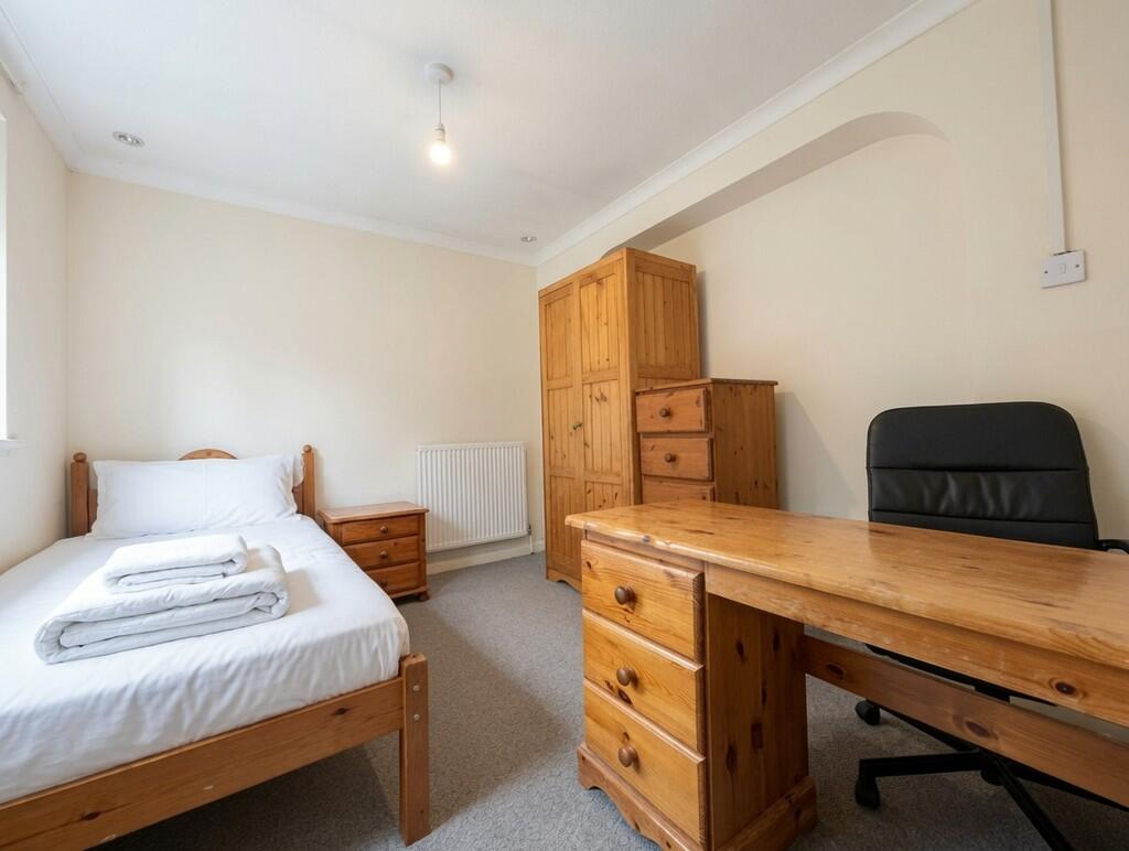 1 bed House Share for rent in Egham. From S J Smith Estate Agents - Ashford