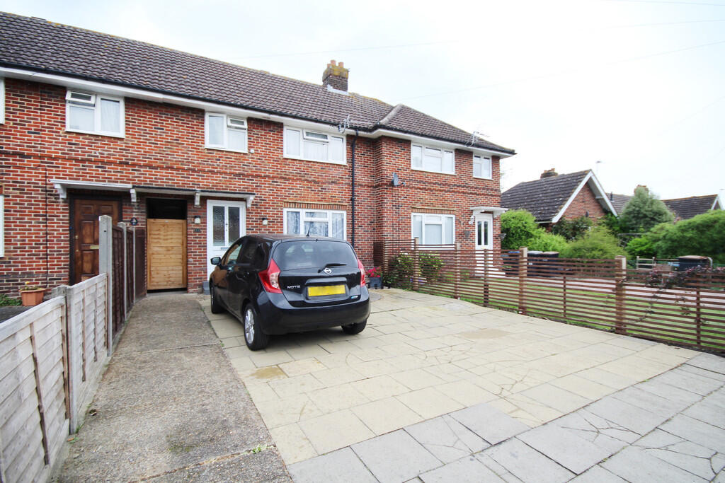4 bed Mid Terraced House for rent in Egham. From S J Smith Estate Agents - Ashford