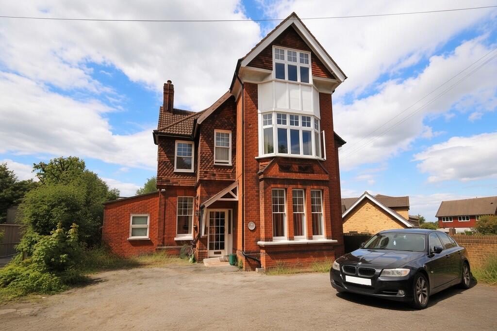 2 bed Apartment for rent in Egham. From S J Smith Estate Agents - Ashford 2 bed Apartment for rent in Egham. From S J Smith Estate Agents - Ashford