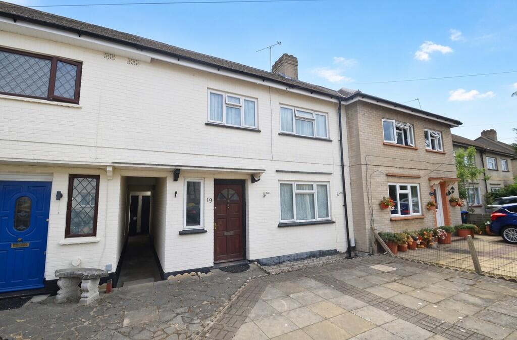 5 bed Mid Terraced House for rent in Egham. From S J Smith Estate Agents - Ashford