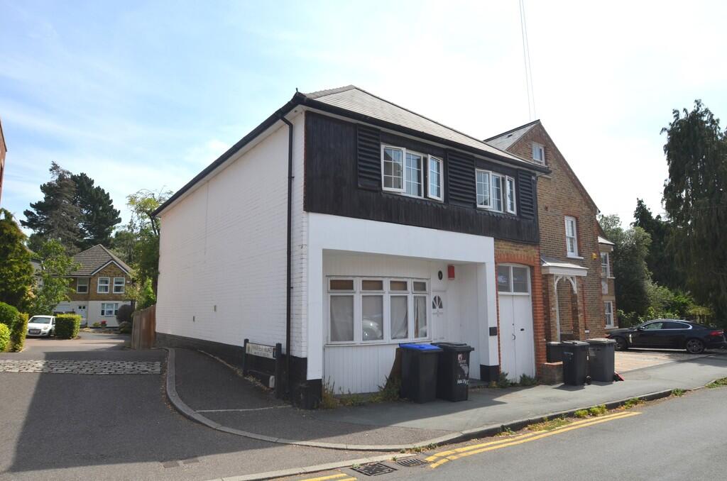 5 bed Detached for rent in Egham. From S J Smith Estate Agents - Ashford
