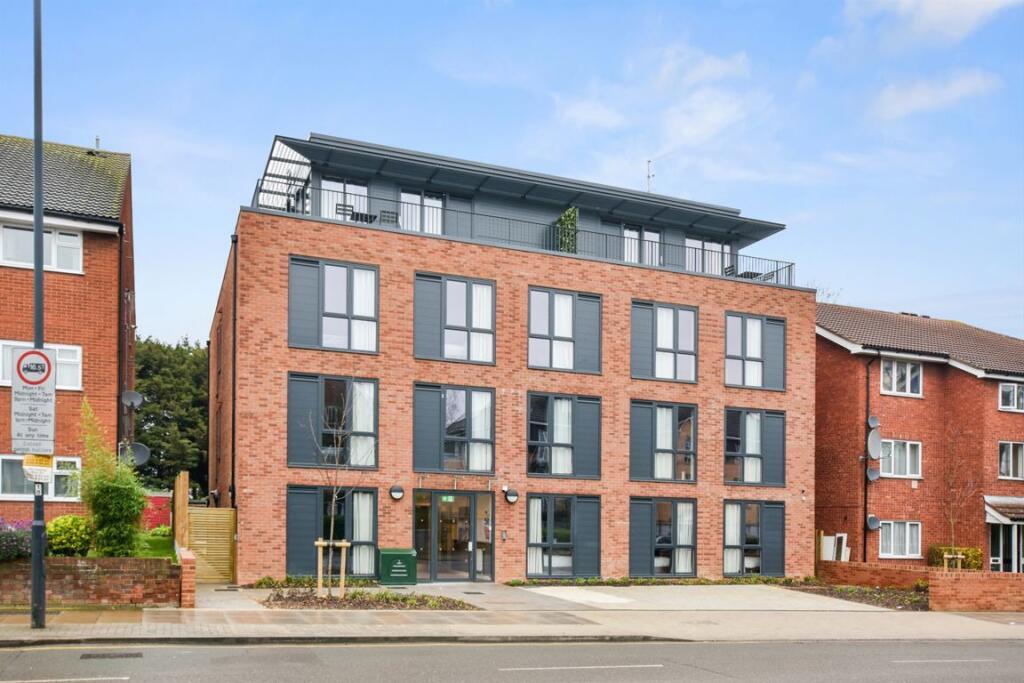 0 bed 1st Floor Flat for rent in Kenton. From Colin Dean