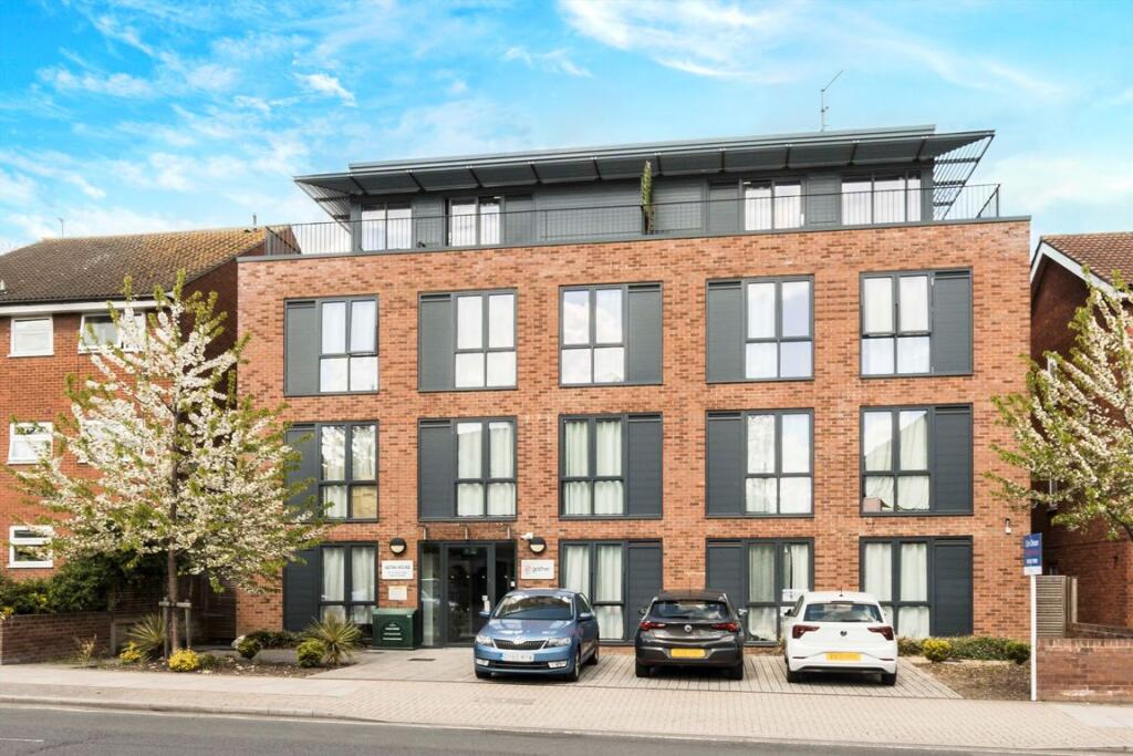 0 bed 1st Floor Flat for rent in Kenton. From Colin Dean