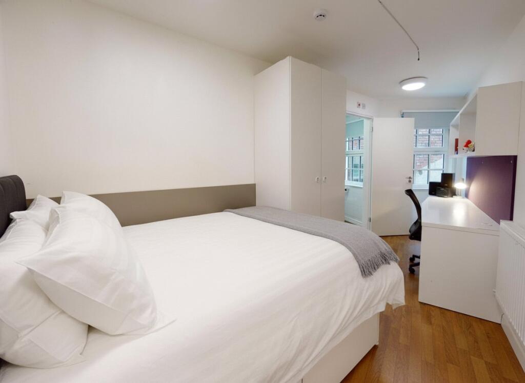 5 bed Apartment for rent in Bristol. From Digs - Bristol