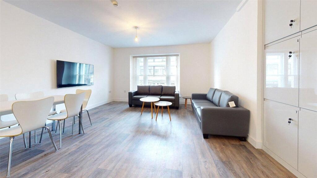 8 bed Apartment for rent in Bristol. From Digs - Bristol