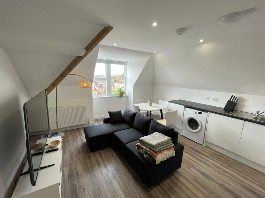 3 bed Apartment for rent in Bristol. From Digs - Bristol