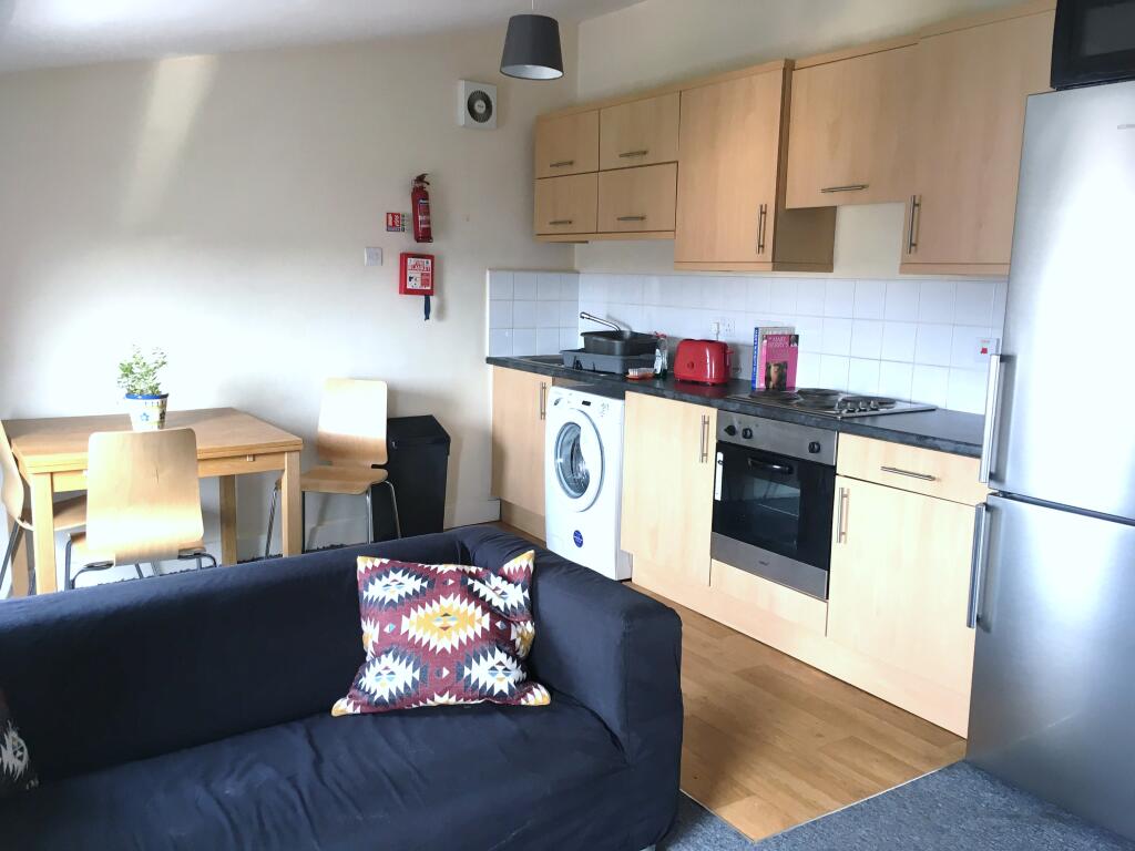 4 bed Apartment for rent in Bristol. From Digs - Bristol