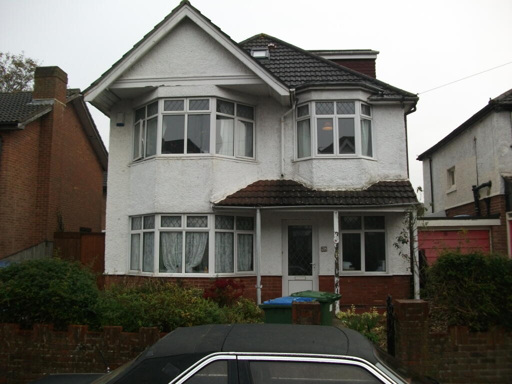 7 bed Detached for rent in Southampton. From Tenant Direct - Southampton