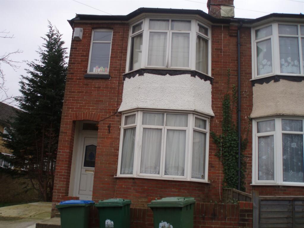 4 bed End of Terrace for rent in Southampton. From Tenant Direct - Southampton