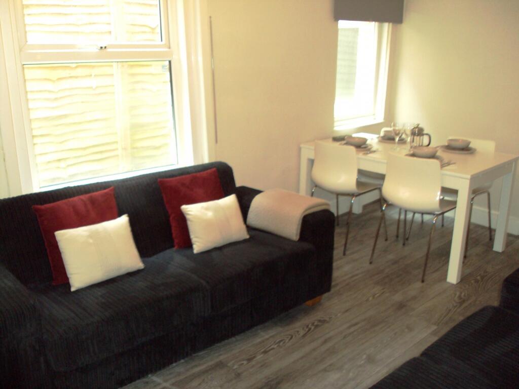 5 bed Mid Terraced House for rent in Southampton. From Tenant Direct - Southampton 5 bed Mid Terraced House for rent in Southampton. From Tenant Direct - Southampton
