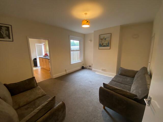 4 bed Semi Detached for rent in Southampton. From Tenant Direct - Southampton