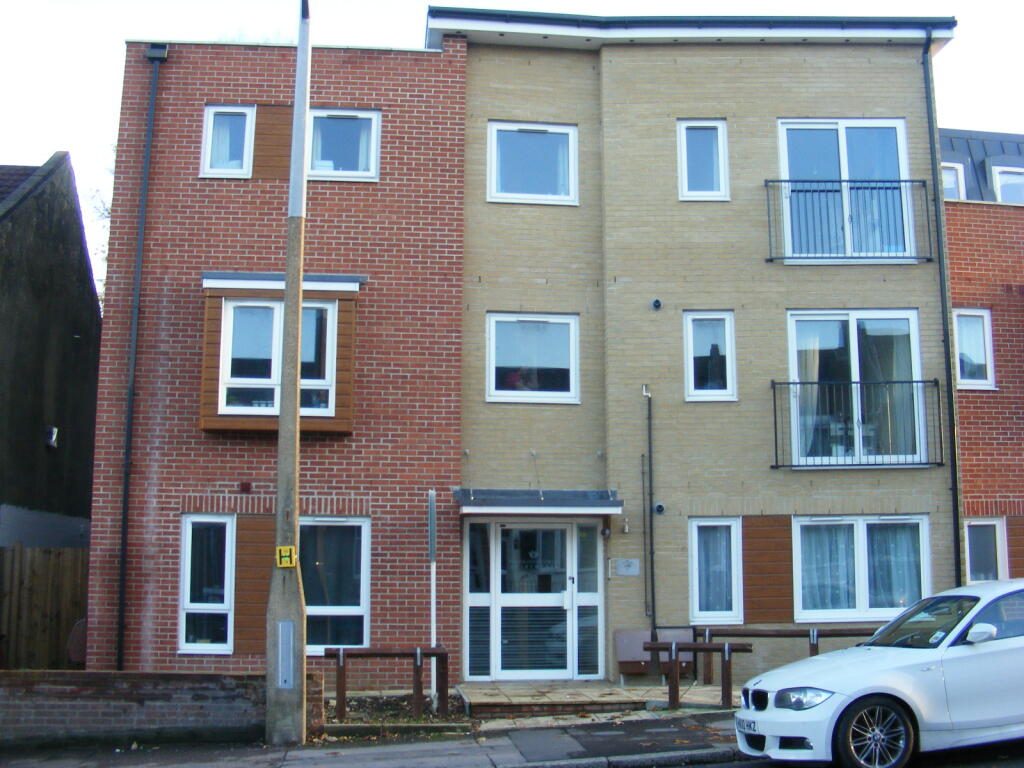 4 bed House (unspecified) for rent in Southampton. From Tenant Direct - Southampton