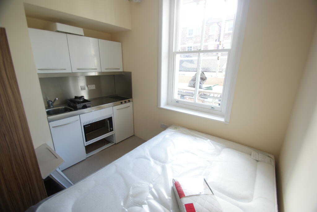 4 bed Studio for rent in Bristol. From Abode Property Management - Student