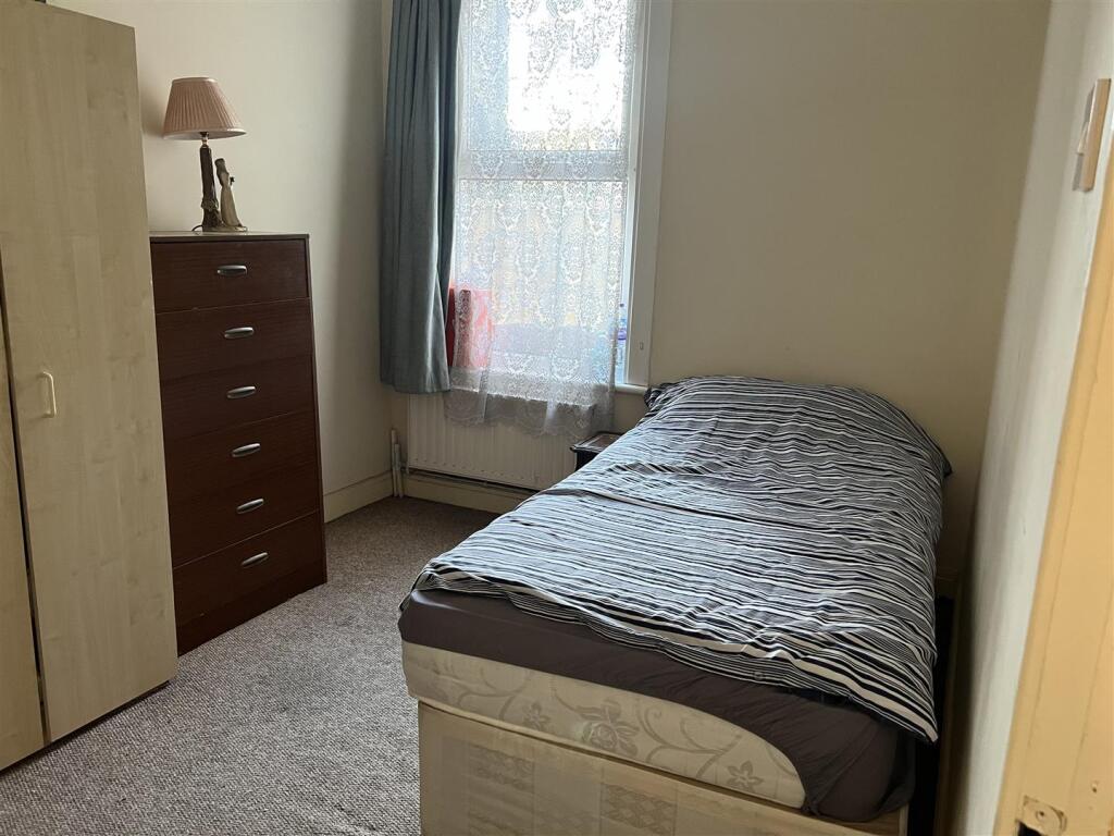0 bed Studio for rent in Woodford. From Luxe Residential - South Woodford 0 bed Studio for rent in Woodford. From Luxe Residential - South Woodford