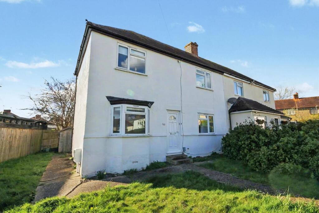 4 bed Detached for rent in Wood Street Village. From Cavender Estate Agent - Guildford