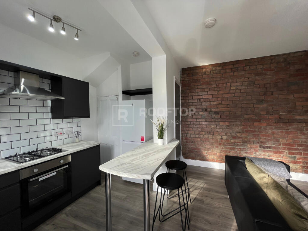 2 bed Detached for rent in Troydale. From Rooftop Living - UK Ltd