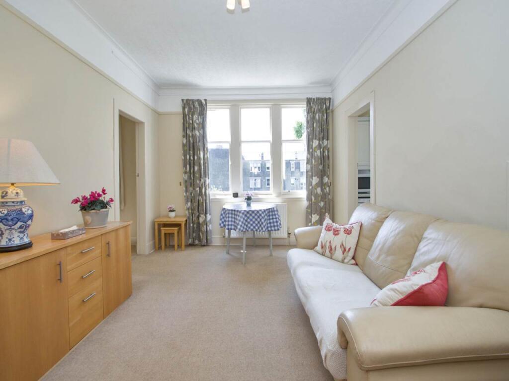 3 bed 1st Floor Flat for rent in Edinburgh. From Murray & Currie - Edinburgh