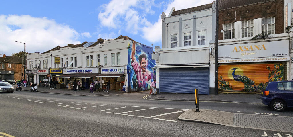 4 bed 1st Floor Flat for rent in Wembley. From Property Hub - Wembley