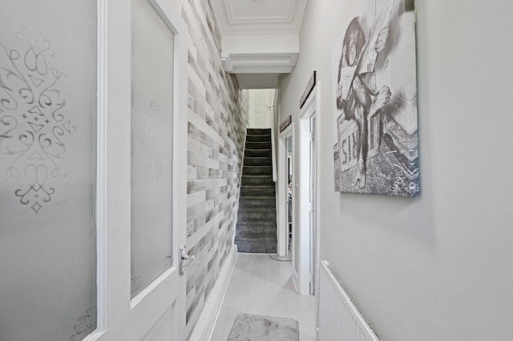 4 bed Mid Terraced House for rent in Preston. From Kingswood Properties City Center