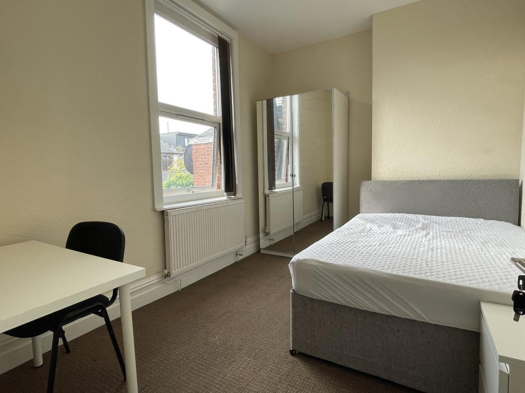 4 bed End of Terrace for rent in Preston. From Kingswood Properties City Center