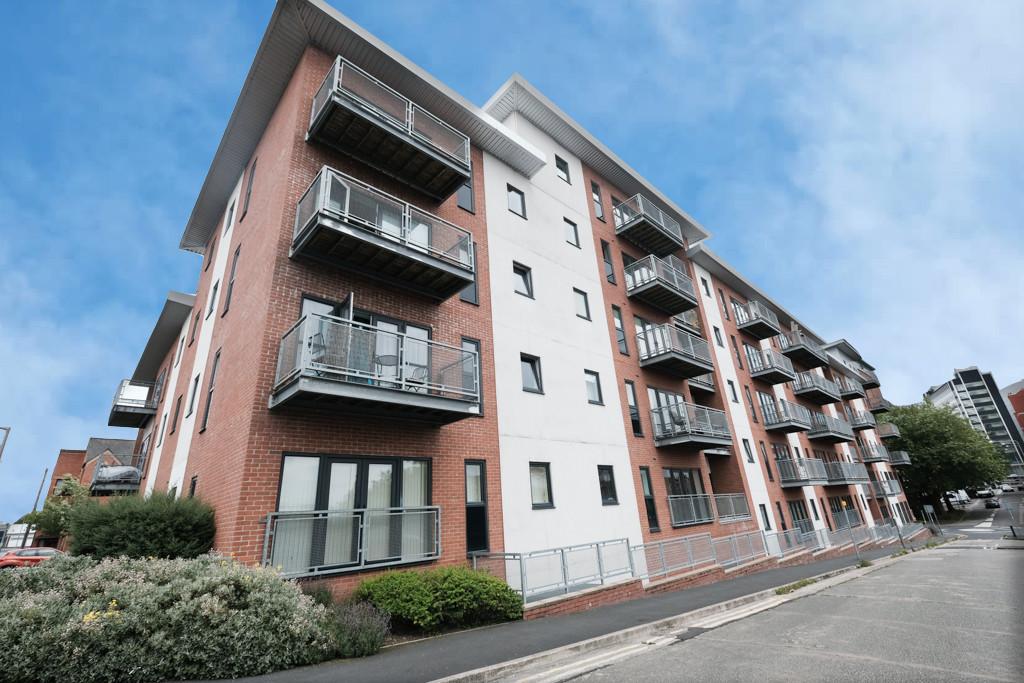 2 bed Apartment for rent in Preston. From Kingswood Properties City Center