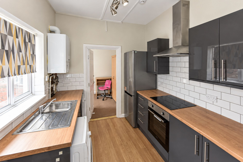 3 bed 1st Floor Flat for rent in Newcastle upon Tyne. From Easiliving - Jesmond