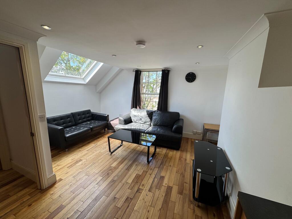 3 bed 1st Floor Flat for rent in Newcastle upon Tyne. From Easiliving - Jesmond