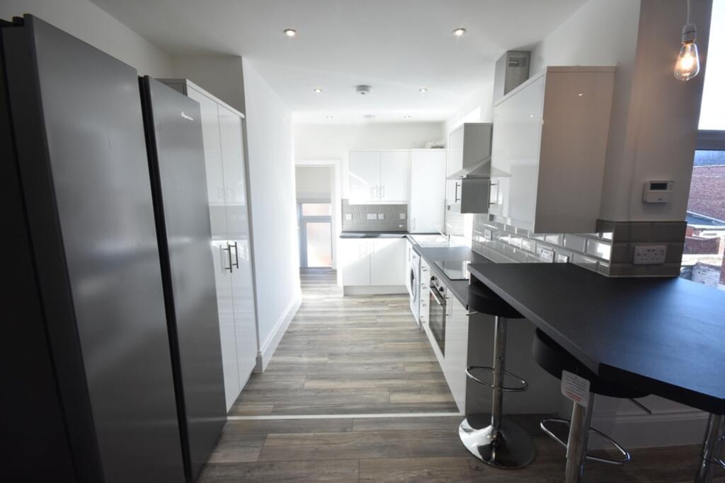 4 bed 1st Floor Flat for rent in Newcastle upon Tyne. From Easiliving - Jesmond