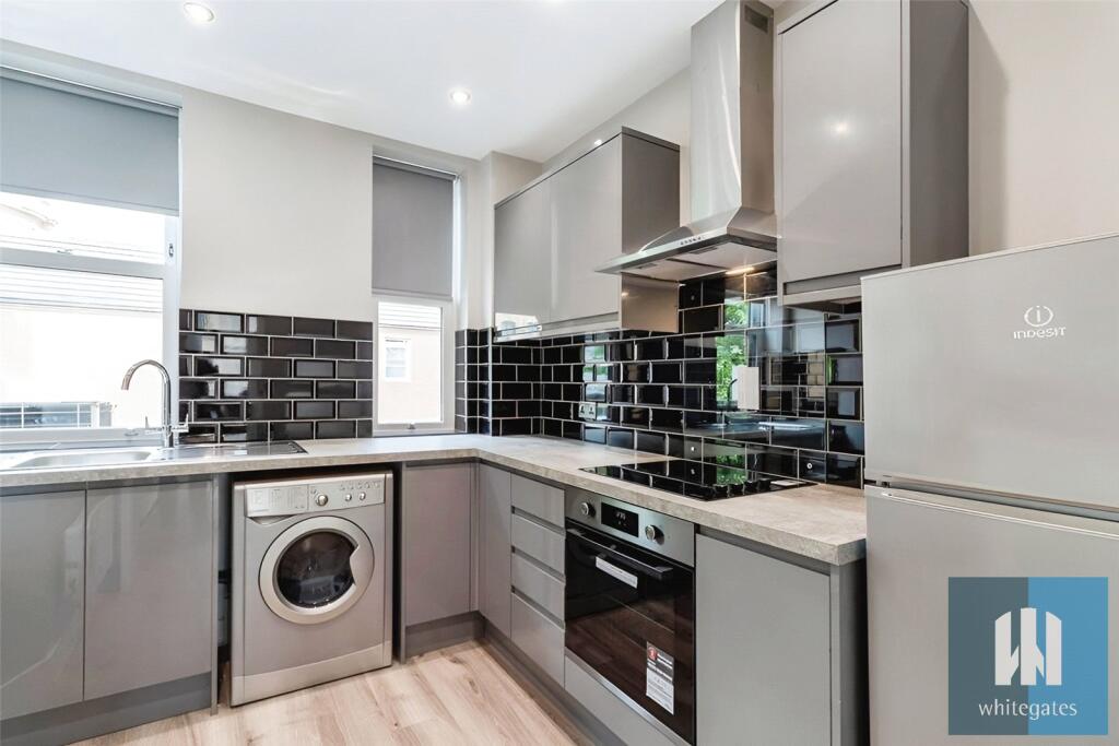 2 bed Apartment for rent in Huddersfield. From Whitegates - Huddersfield