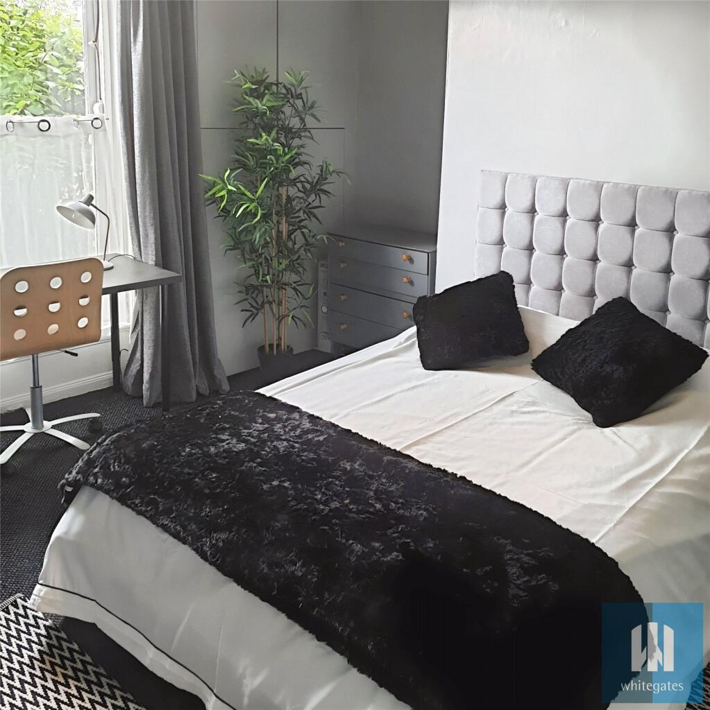 1 bed House Share for rent in Huddersfield. From Whitegates - Huddersfield