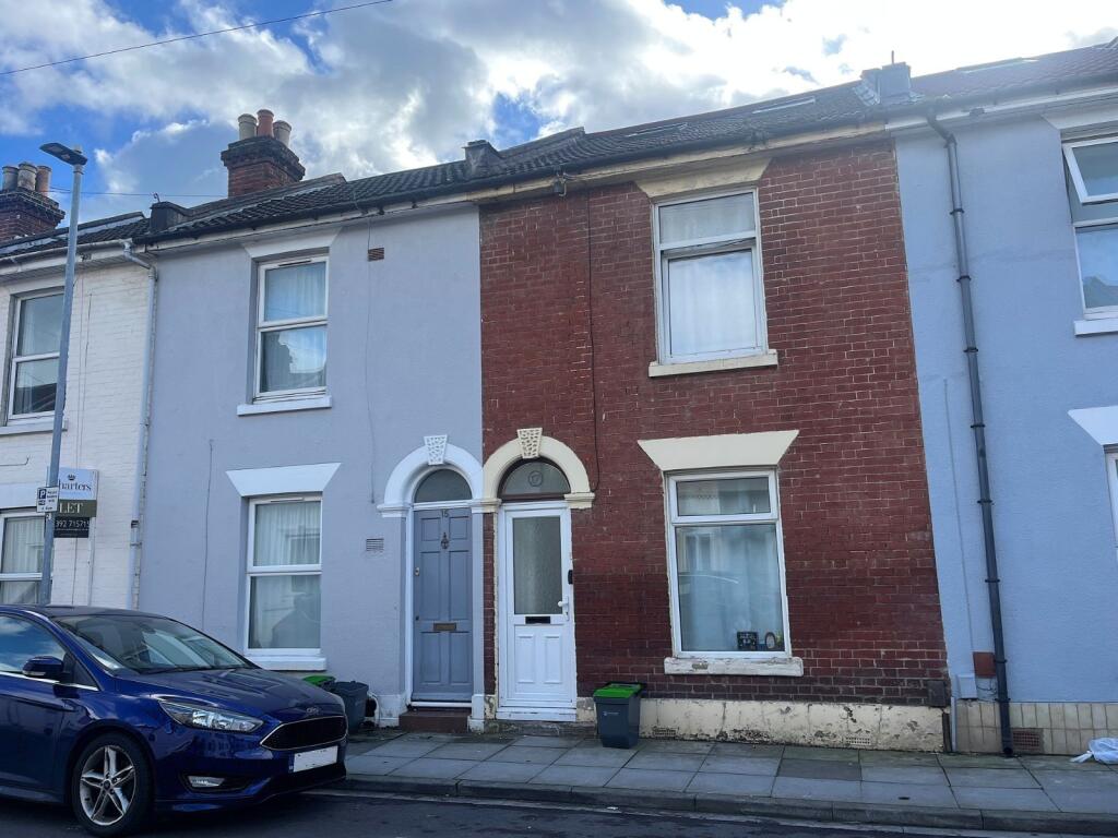 6 bed Mid Terraced House for rent in Portsmouth. From Beals - Southsea
