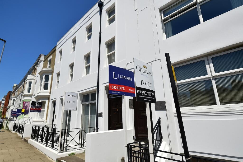 2 bed 1st Floor Flat for rent in Portsmouth. From Beals - Southsea