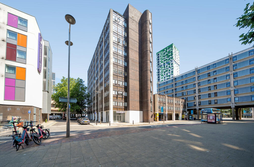 2 bed 1st Floor Flat for rent in Portsmouth. From Beals - Southsea 2 bed 1st Floor Flat for rent in Portsmouth. From Beals - Southsea