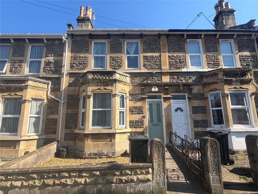 5 bed Mid Terraced House for rent in Bath. From Roman City Property Management Ltd - Bath 5 bed Mid Terraced House for rent in Bath. From Roman City Property Management Ltd - Bath